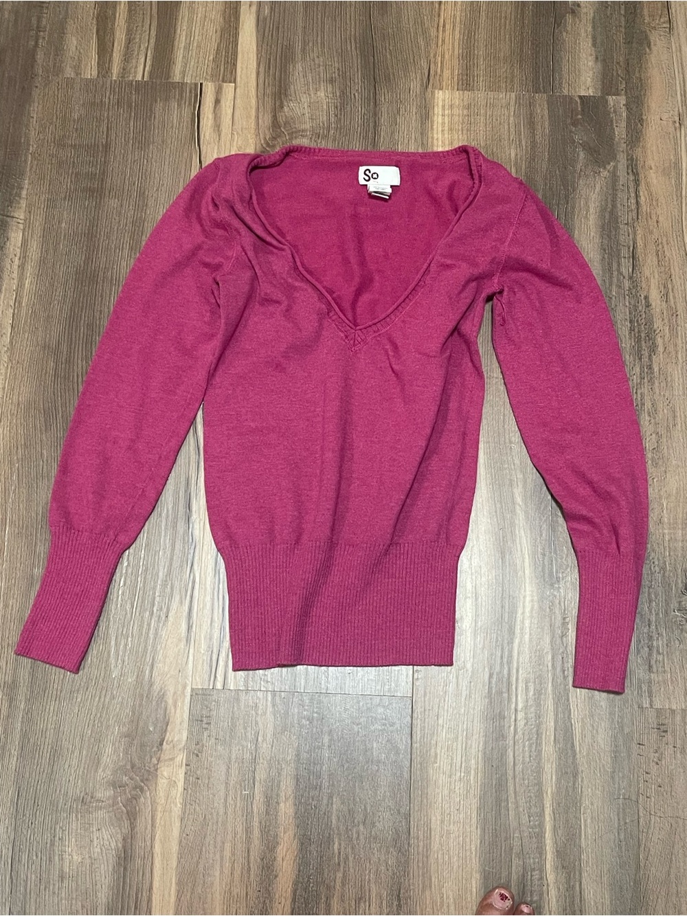 Women’s V neck sweater